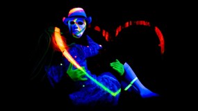 Images of love - black light theatre (schwarzlichttheater)