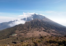 Výstup na nejvyšší vrcholy Afriky – Mont Meru a Kilimanjaro